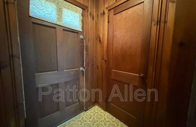 110 Locust Ct Gallery 2