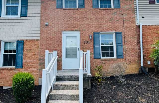 2 Bedroom, 1.5 Bath Townhouse photos photos