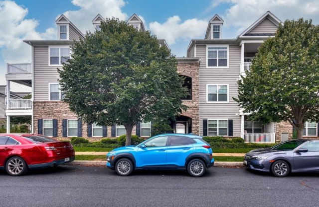 The Villas of Castleton Apartments Gallery 3