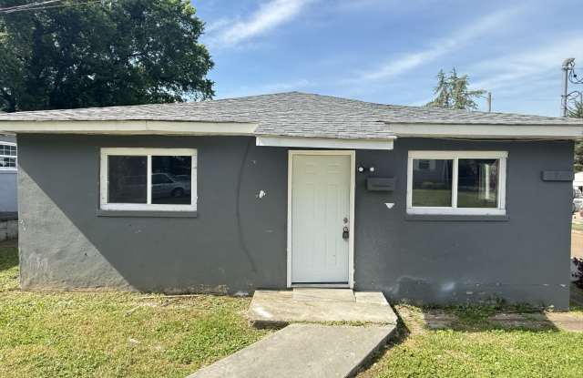 1800 Carson Avenue - Front photos photos