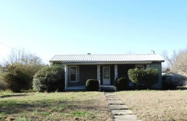 1086 Plank Road - 1086 Plank Road, South Hill, VA 23970