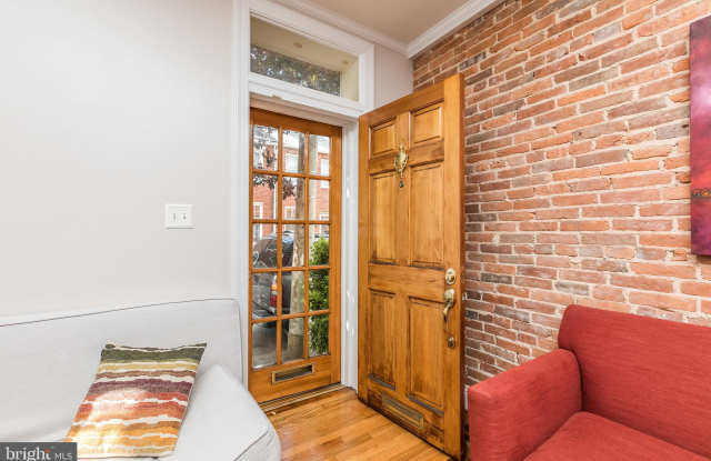 136 E GITTINGS STREET Gallery 2