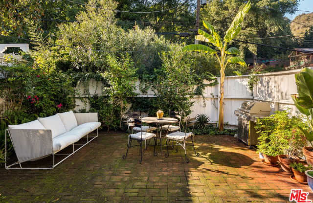 2146 Stanley Hills Drive Gallery 3