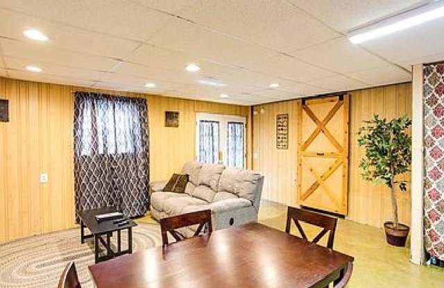 Cute, industrial-modern, and conveniently located!! photos photos