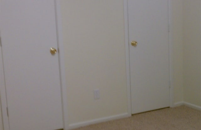 5806 27th Street - 17B-G Gallery 2