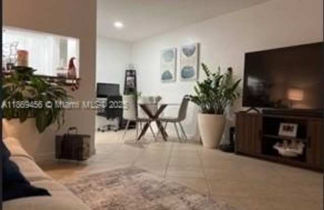 2838 Madison St photos photos