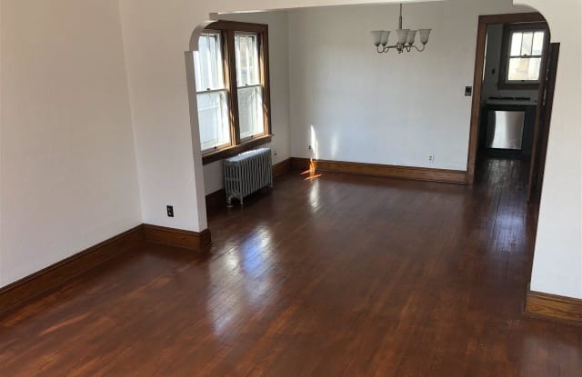 331 MCCARTY AV Gallery 2