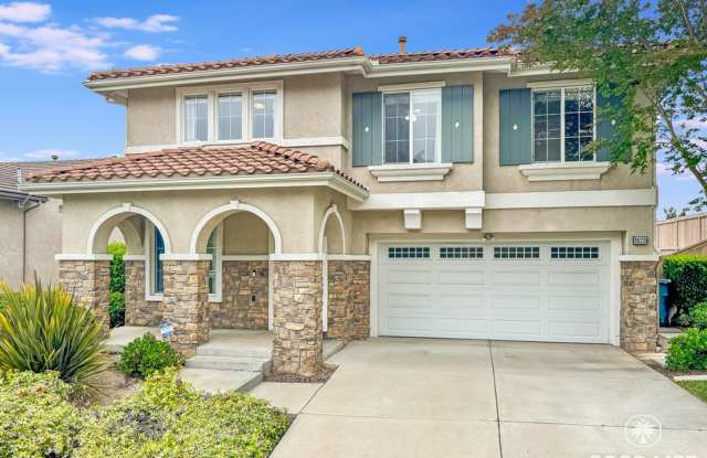 Great 4B/2.5BA House in Vista! - 1623 Carriage Circle, Vista, CA 92081
