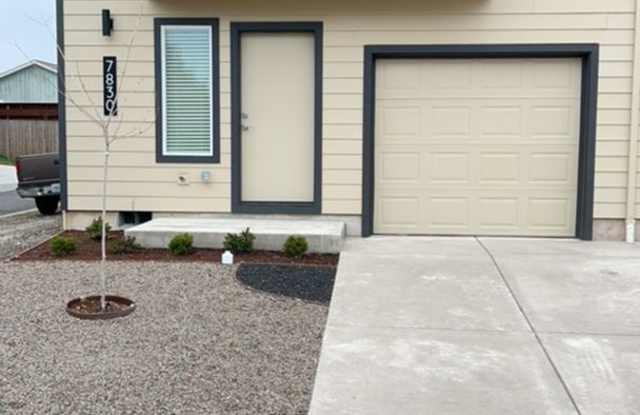 3 Bedroom 2.5 Bath Townhouse photos photos