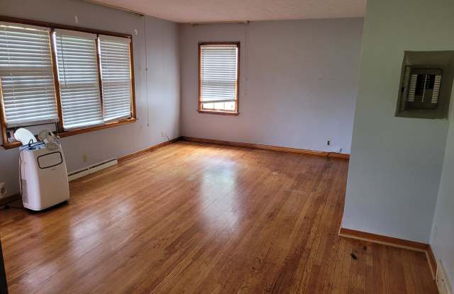 2853 W State Route 63 - House Gallery 4