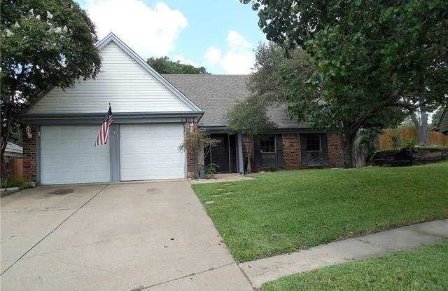 2307 Harrington Court - 2307 Harrington Court, Euless, TX 76039