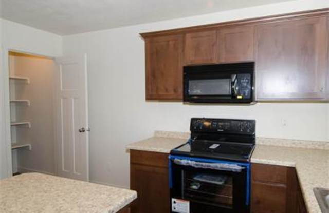 192 North 725 East Gallery 4