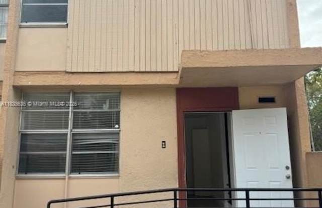 6023 SW 69th St photos photos