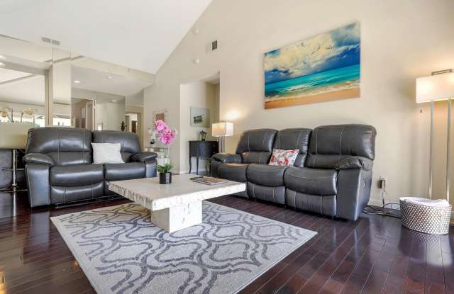 142 Lake Shore Drive Gallery 4