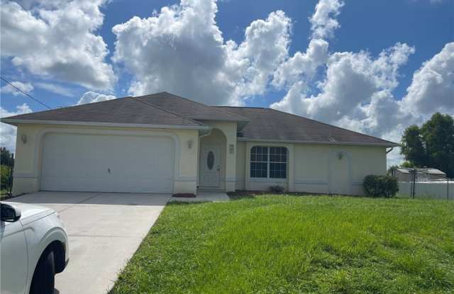721 Castlestone Avenue S photos photos
