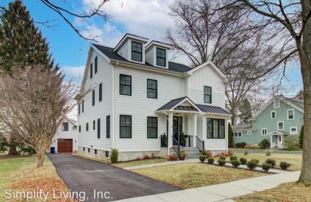 111 Laning Ave - 111 Laning Avenue, Pennington, NJ 08534