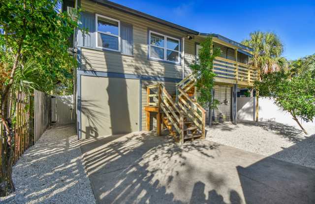 1037 8th St S - 1037 8th Street South, St. Petersburg, FL 33701