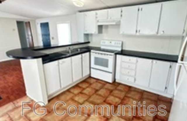 17 Glimmer Dr Gallery 2