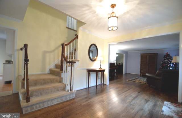3233 WILDMERE PLACE Gallery 3