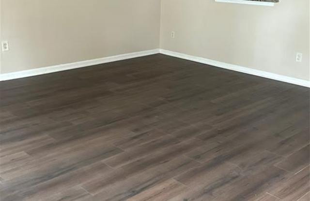 711 Crystal Springs Court Gallery 3