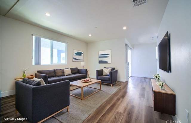 1425 S New Hampshire Avenue - 1425 South New Hampshire Avenue, Los Angeles, CA 90006