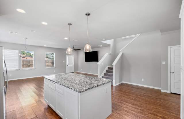 2641 Frazier Avenue Gallery 4