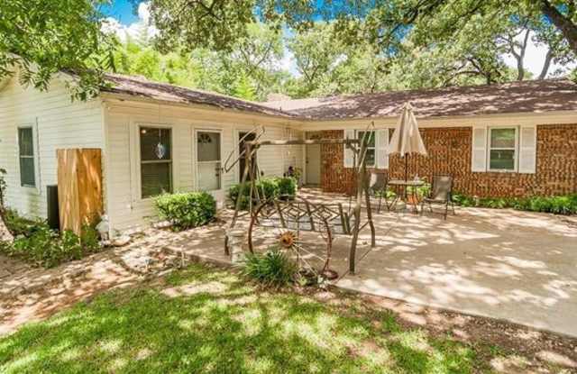 2815 Little Road - 2815 Little Road, Arlington, TX 76016