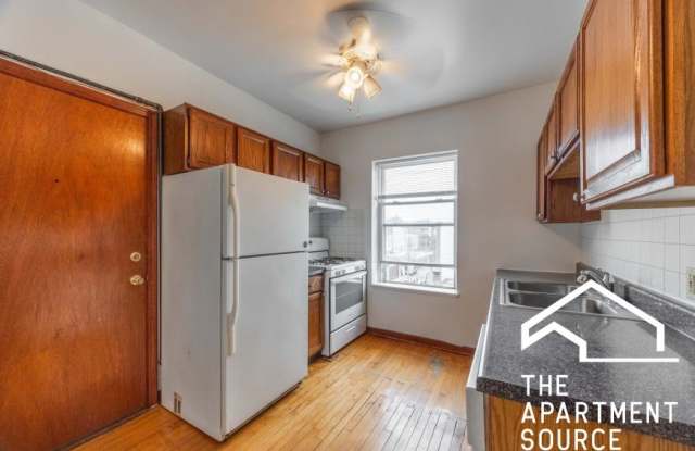 3153 West Argyle St. photos photos