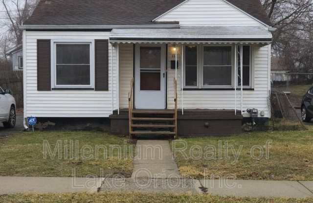 353 South Blvd W photos photos