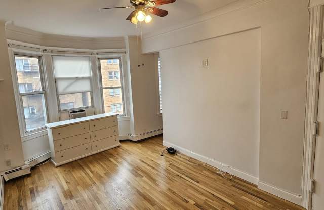 4110 Park Avenue unit: 3 photos photos 4110 Park Avenue unit: 3 photos photos