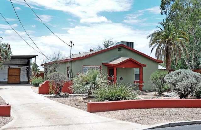 3326 E Elida Street Gallery 1