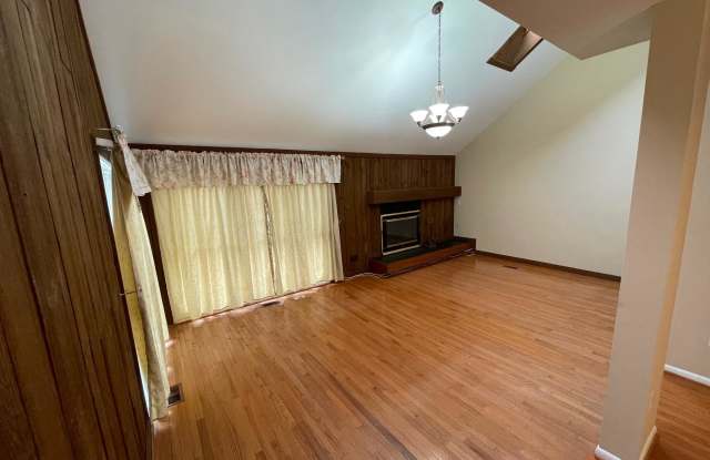10017 BEACON POND LANE Gallery 2
