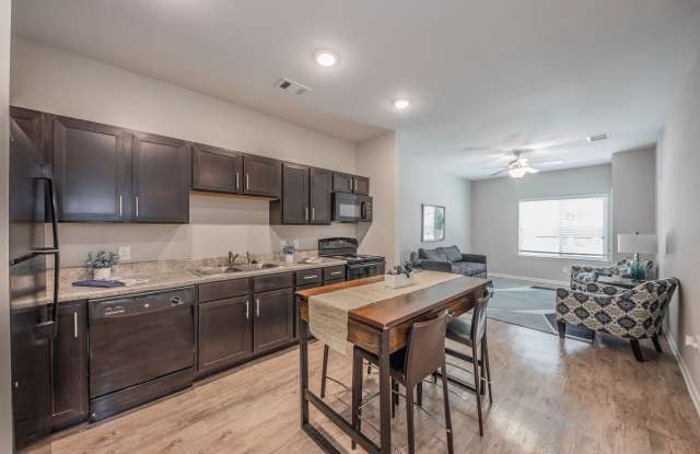 3 Springs Apartments - Affordable Housing Gallery 3