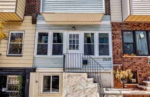 2420 S LEE STREET Gallery 2