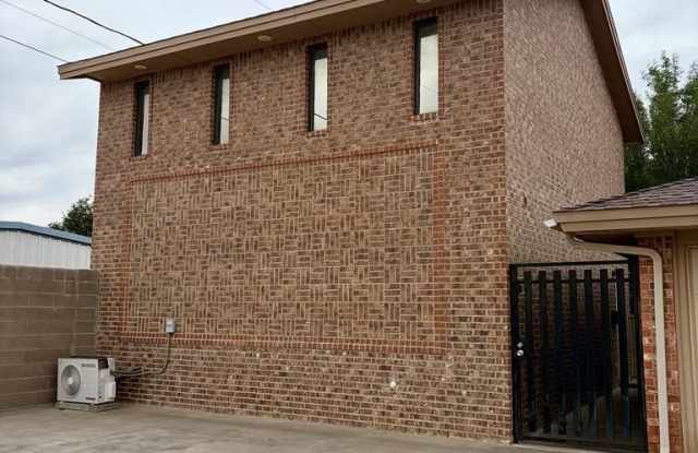 4601 Redbud Ave photos photos