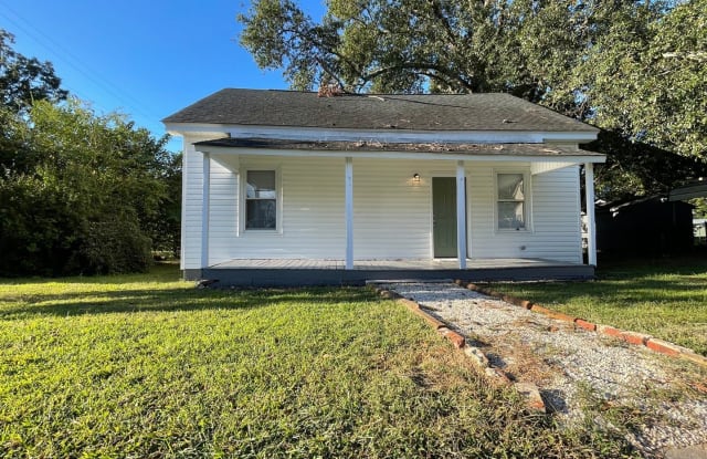 4 Stewart Ave - 4 Stewart Avenue, Greer, SC 29650