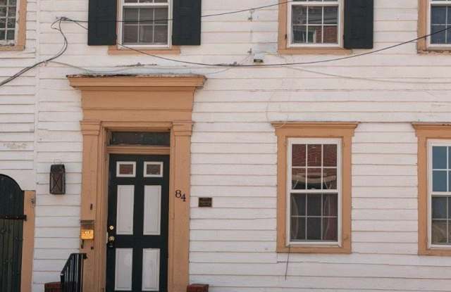 84 MARKET Street Gallery 1