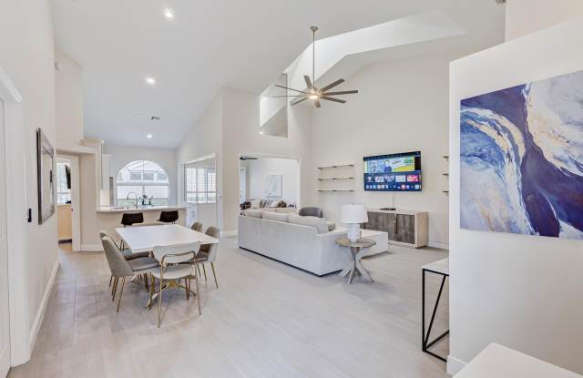 802 Sabal Palm Lane Gallery 2