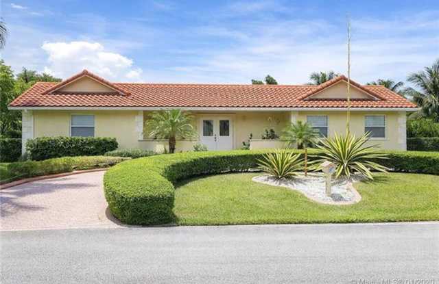 5701 SW 136th Street St MIAMI, FL 33156 photos photos