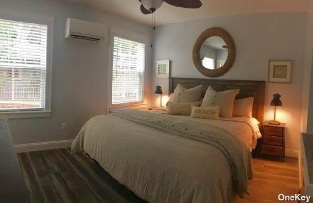 368 Surf Road Gallery 3