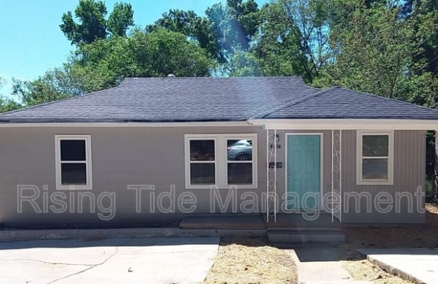 1421 35th Ave N photos photos