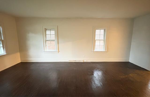 3037 Algonquin Parkway - 1 Gallery 3