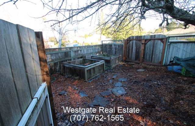 Darling West Petaluma 3/2 Home Located Near Grant School - 1100 Mountain View Avenue - 1100 Mountain View Avenue, Petaluma, CA 94952