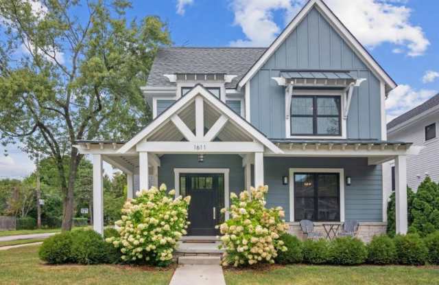 1611 VILLA Road - 1611 Villa Road, Birmingham, MI 48009