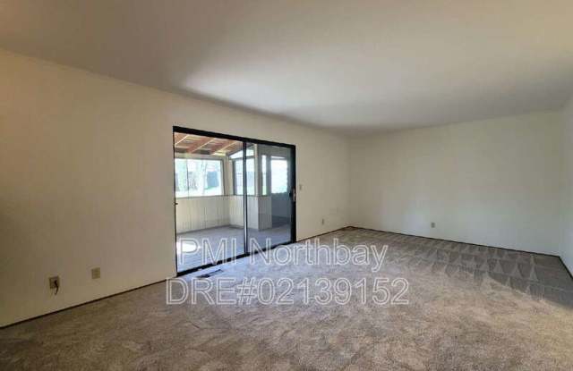 3552 Larchmont Court Gallery 3