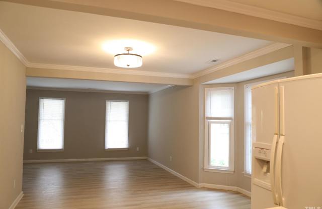 201 Fox View Place Gallery 4