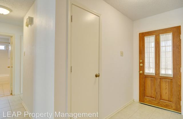 2027 Lyon Ct. Gallery 4