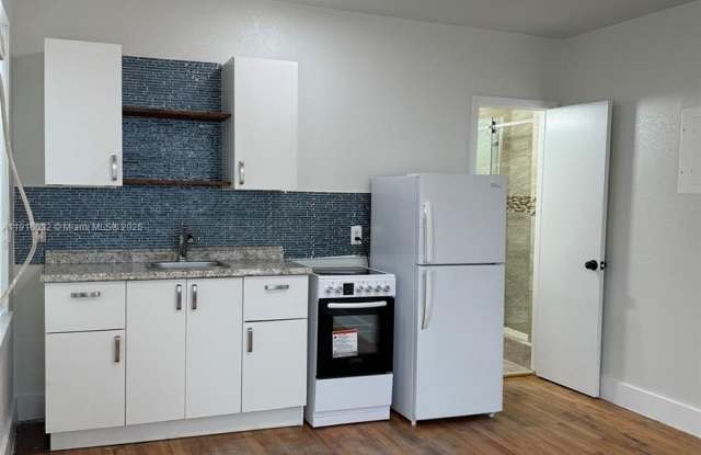 723 2nd St photos photos