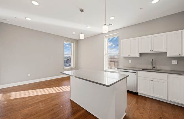 170 West Washington photos photos