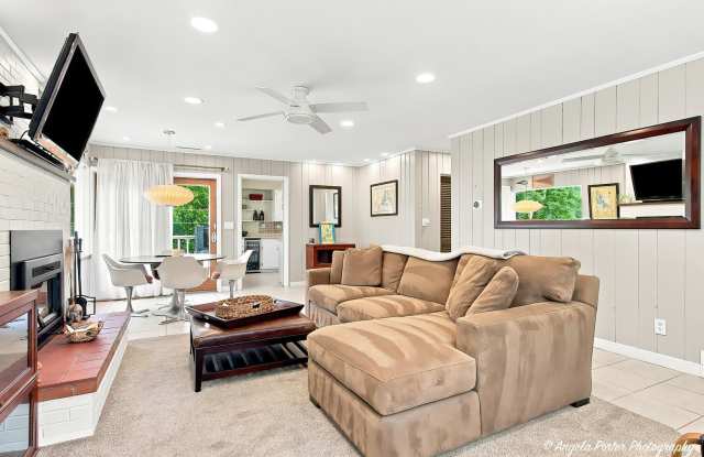 2904 Wooded Lane Gallery 3